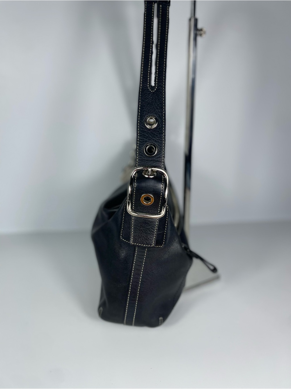 $25 LOW START Vintage Coach 1417 Black Leather EW Legacy Shoulder Bag w/ Tassel - Picture 4 of 12